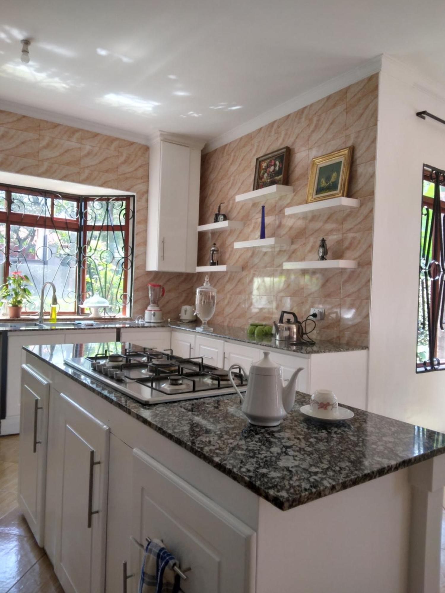 Sprunger Avenue - Tulia Homes Моши Экстерьер фото